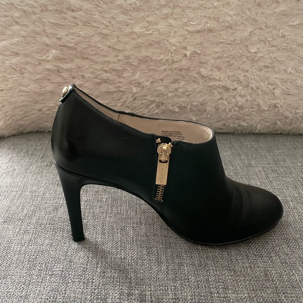 Michael Kors Sammy Ankle Boots - Picture 5 of 11